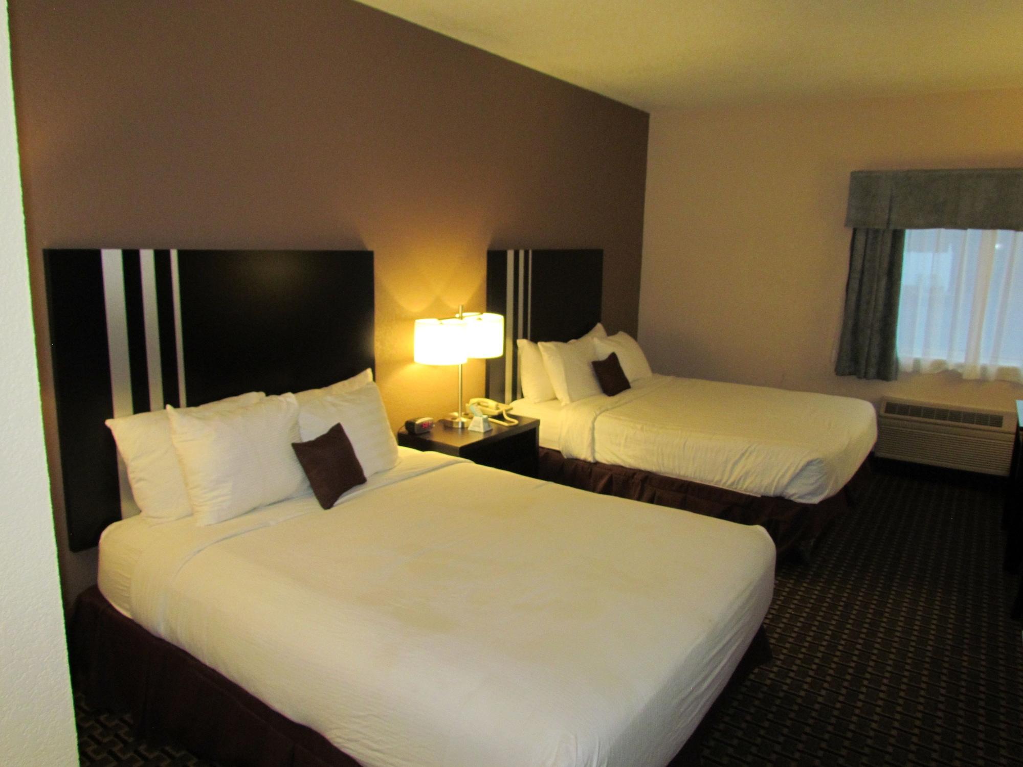 Hotel Ramada by Wyndham Glendale Heights/Lombard Exterior foto