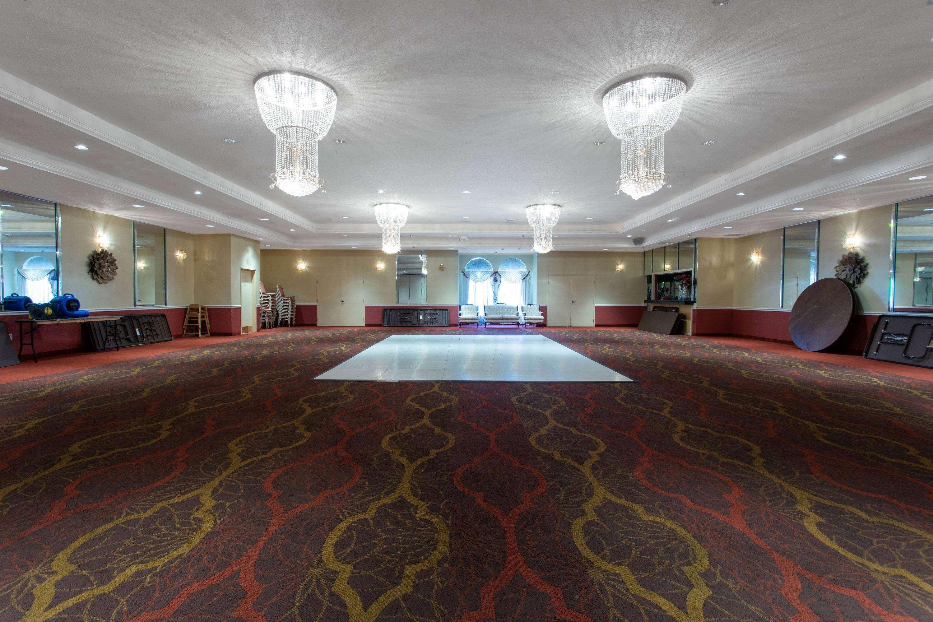 Hotel Ramada by Wyndham Glendale Heights/Lombard Exterior foto